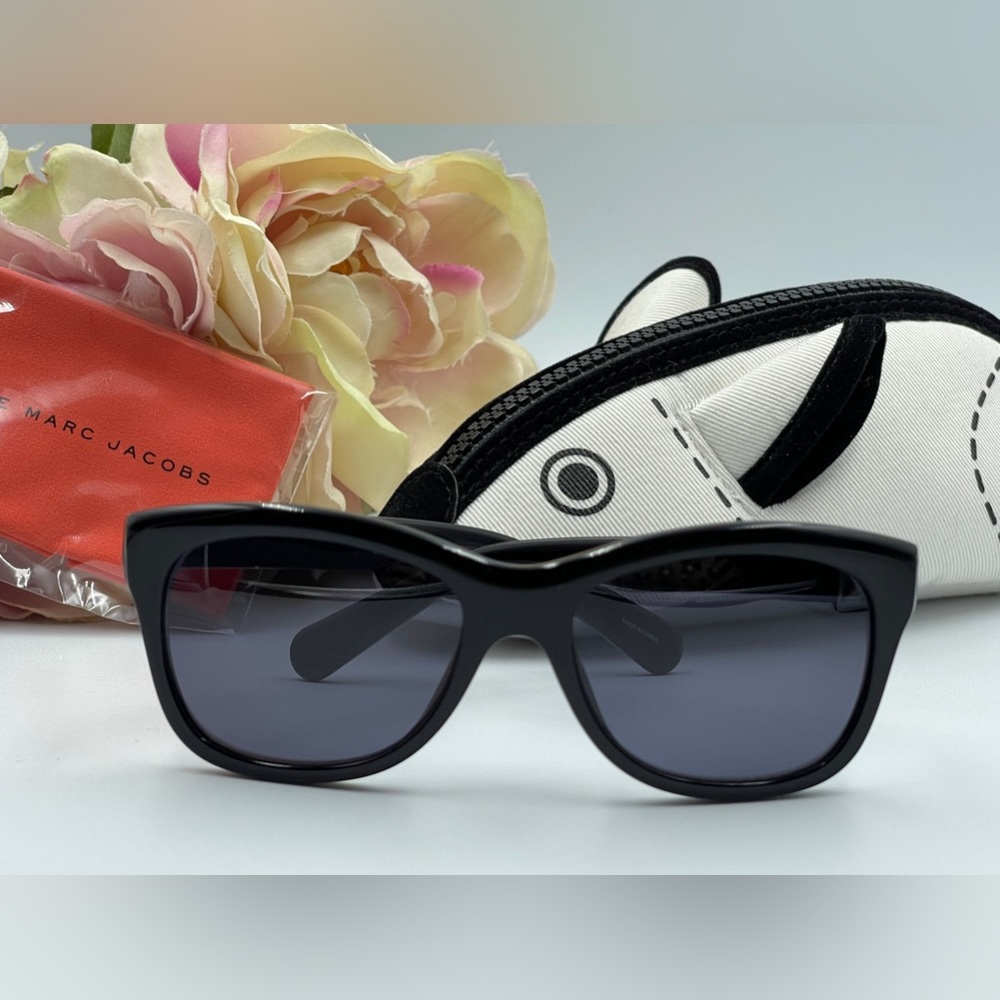 Authentic Kids Little Marc Jacobs Black Sunglasses Vintage Retro Square